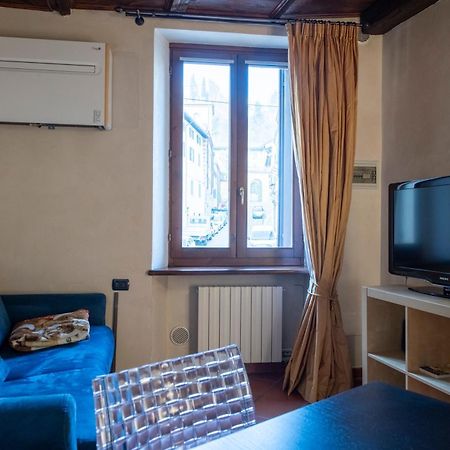 Ai Piedi Del Castello / 4Pl / Apt. Full Верона Екстериор снимка