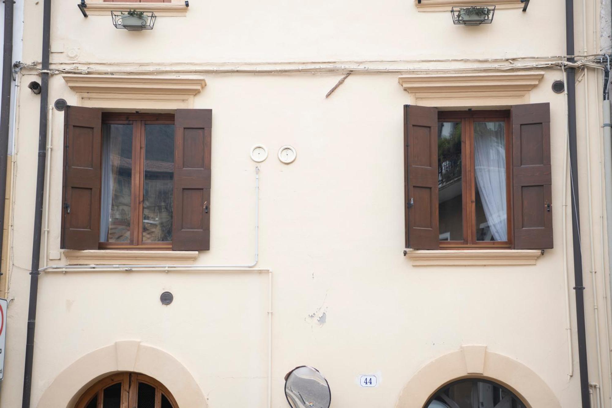 Ai Piedi Del Castello / 4Pl / Apt. Full Верона Екстериор снимка