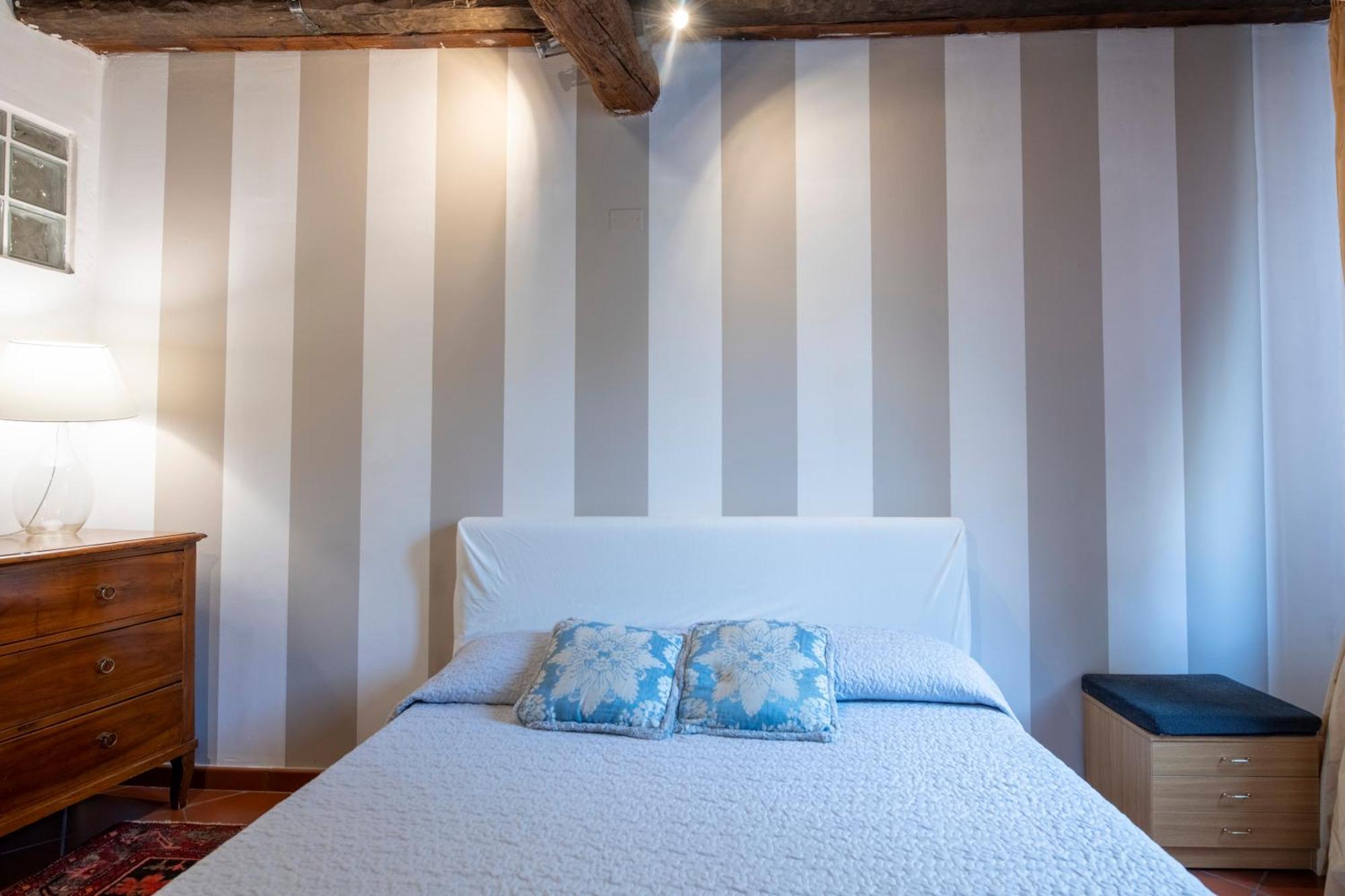 Ai Piedi Del Castello / 4Pl / Apt. Full Верона Екстериор снимка